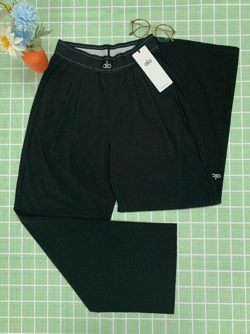 💯Cozy Alo Yoga New Black Trouser (Regular)👧🏻